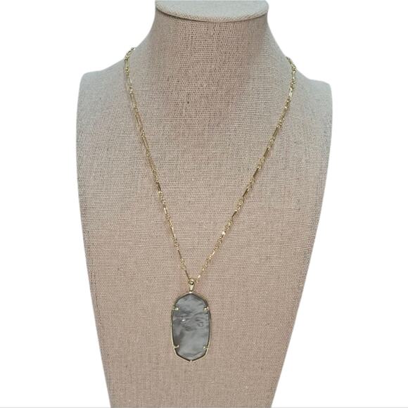 Kendra Scott Faceted Reid Necklace In Grey And Silver - Picture 3 of 5